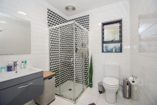 3 Bedroom Property for Sale in Heldervue Western Cape